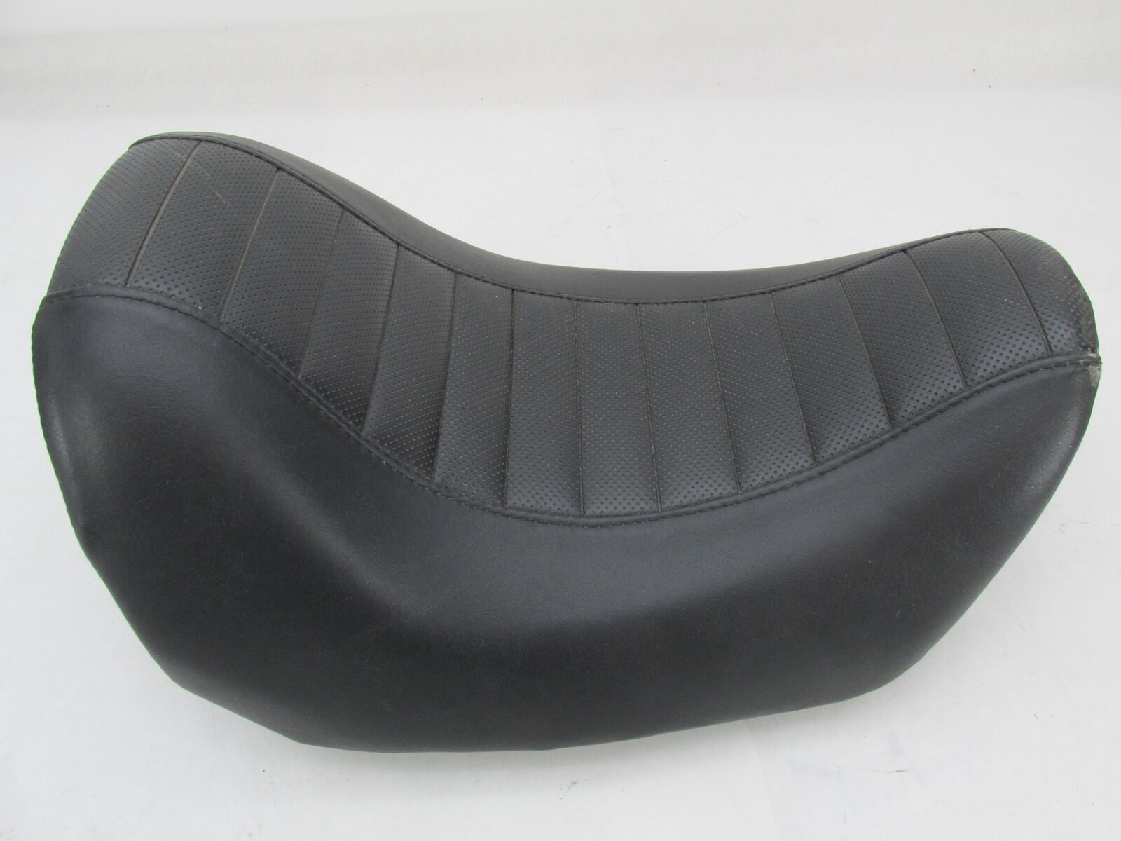 Harley-Davidson Genuine 2005+ Night Rod V-Rod Ribbed Solo Seat