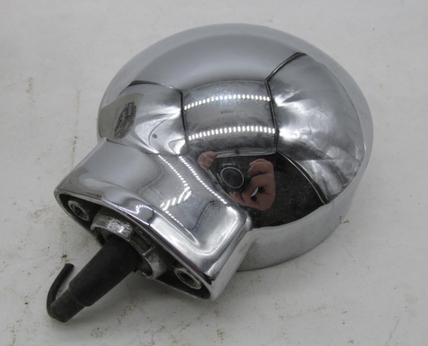 Harley-Davidson Genuine NOS Touring Softail Rear Turn Signal Housing 68402-86