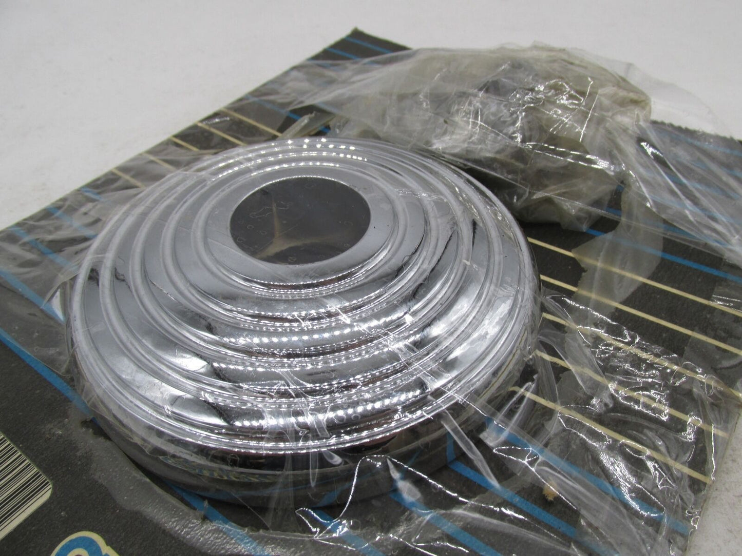 Drag Specialties 86-94 Softail NOS Rear Chrome Pulley Hubcap DS380350
