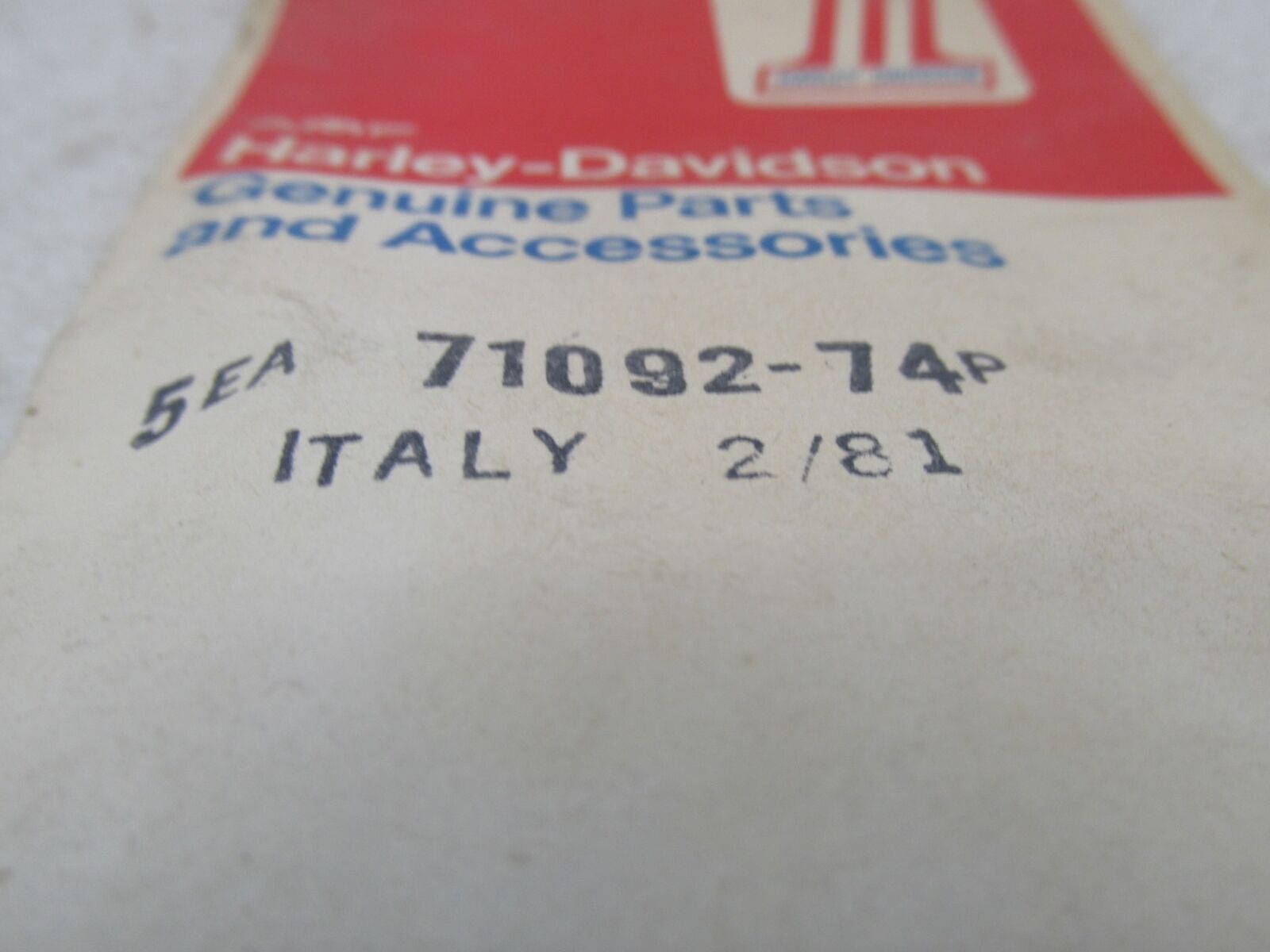 Lot of 17 Harley-Davidson Aermacchi Genuine NOS Indicator Lamp Bulbs 71092-74P