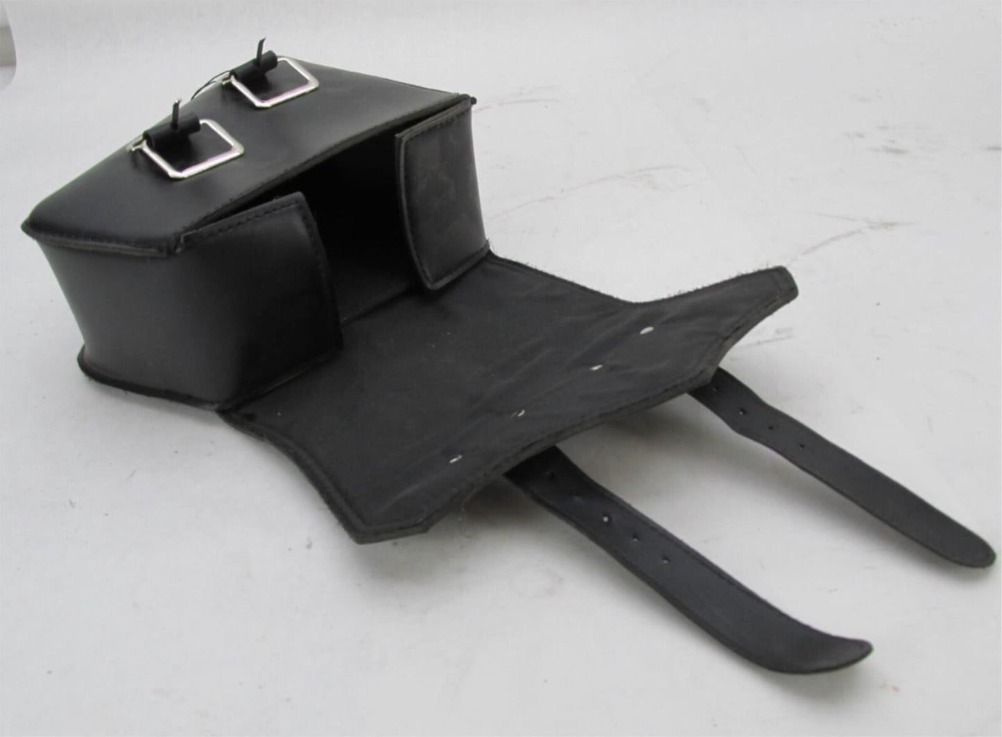 Pair of Synthetic Leather Universal Motorcycle Saddlebags Harley Honda Yamaha