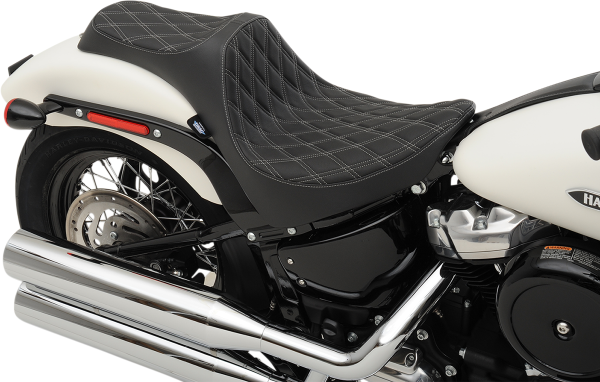Drag Specialties Predator III Seat Double Diamond 0802-1146