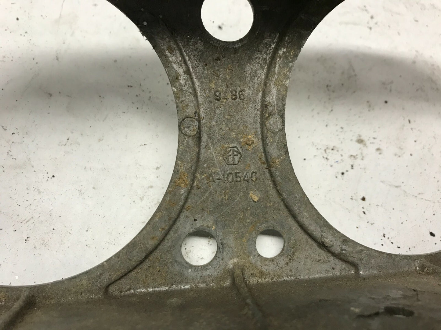 Speedo Gauge Cluster Bracket Harley Vintage Motorcycle A-10540 9486 FP