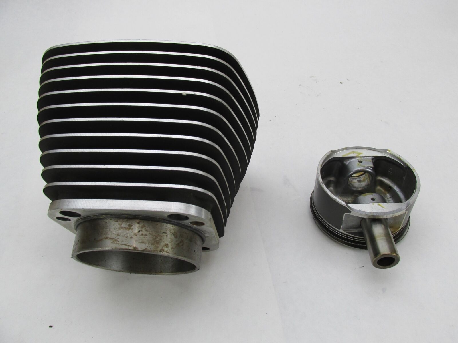 Harley Davidson Genuine Stock FLSTC Piston and Cylinder 16526-99