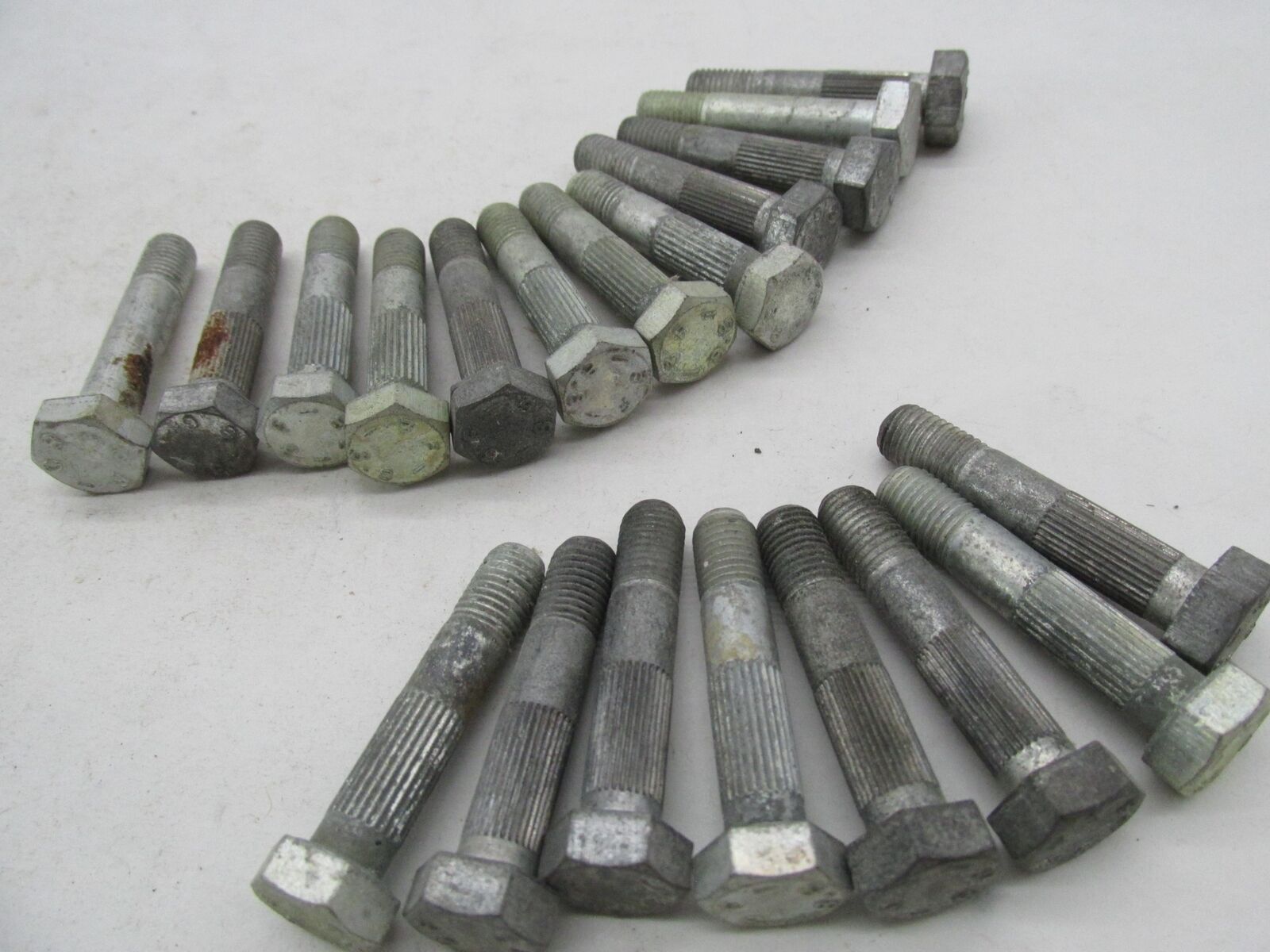 Lot of 20 Harley-Davidson Genuine NOS Aermacchi Cushion Sprocket Bolts 41499-61P