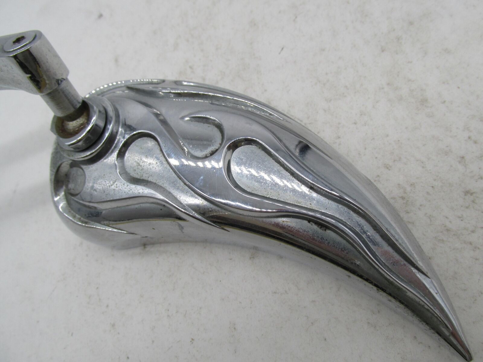 Pair of Universal Motorcycle Honda Harley Custom Chopper Flame Teardrop Mirrors