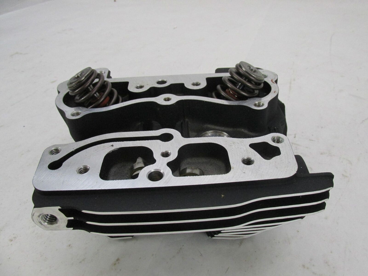 Harley Davidson Genuine Softail FXSB Breakout Rear Cylinder Head 17192-08B