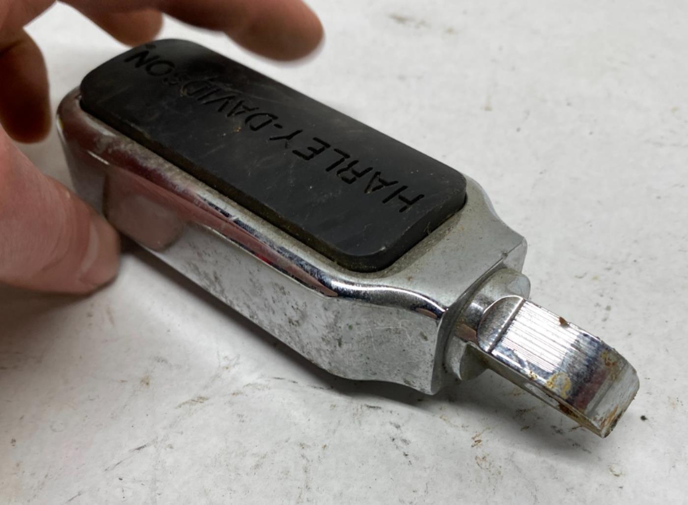 Harley Davidson Single Chrome Rubber Foot Peg Highway Peg