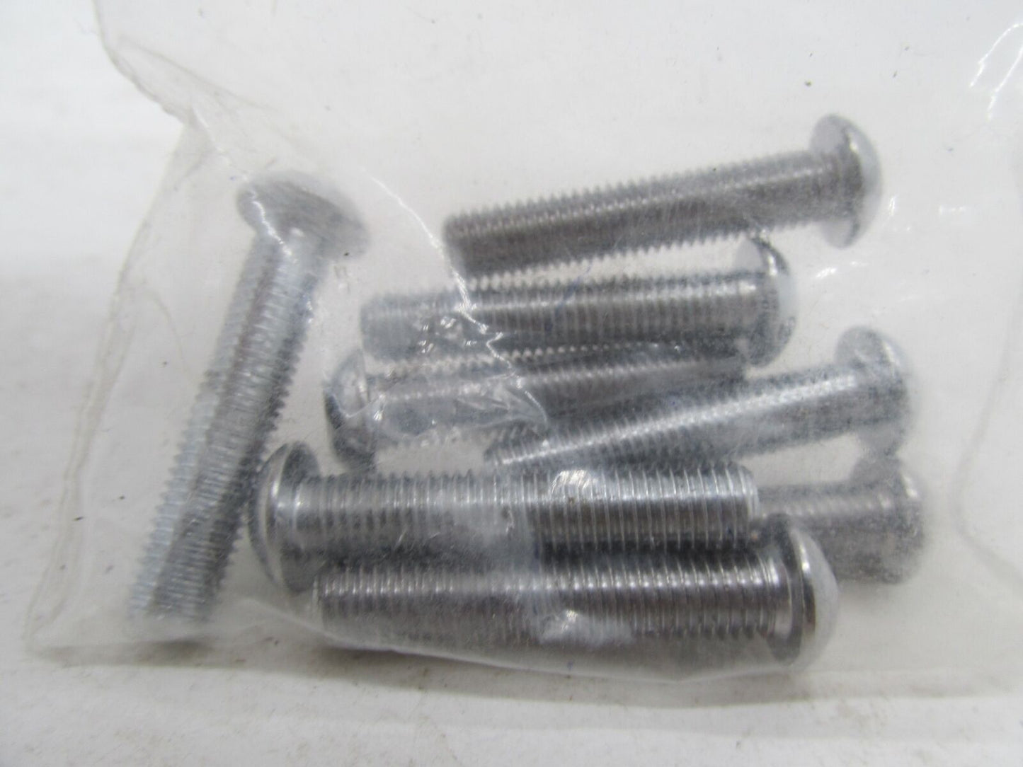 Lot of 8 Harley-Davidson Genuine NOS Screws 921
