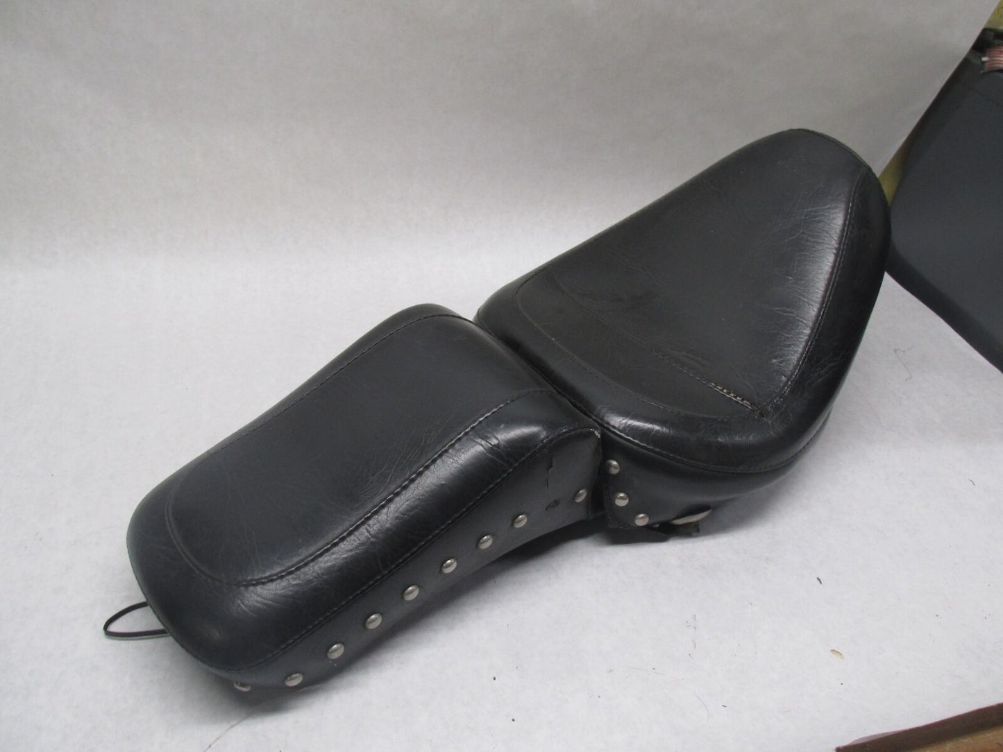 Harley Davidson Vintage Ironhead Sportster XLH XLCH Mustang Studded Seat Seat