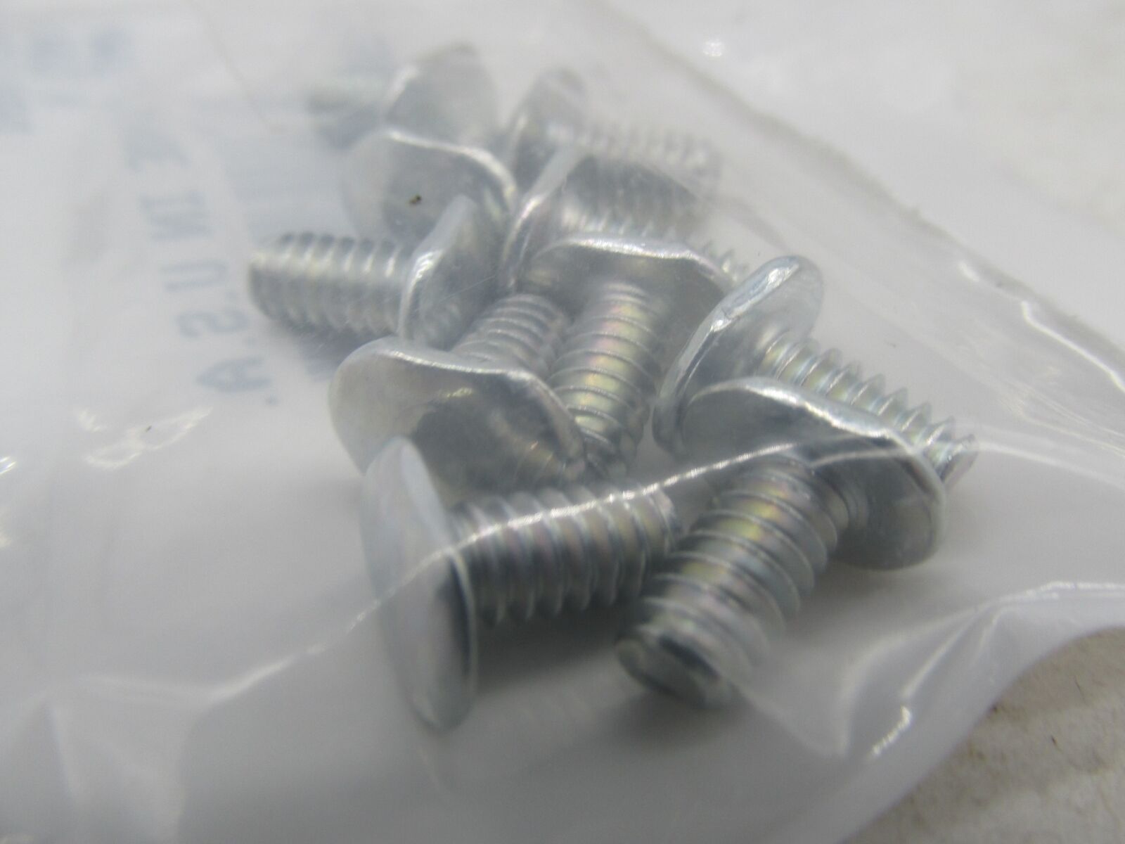 Lot of 10 Harley-Davidson Genuine NOS Tee Bolts 3561WC