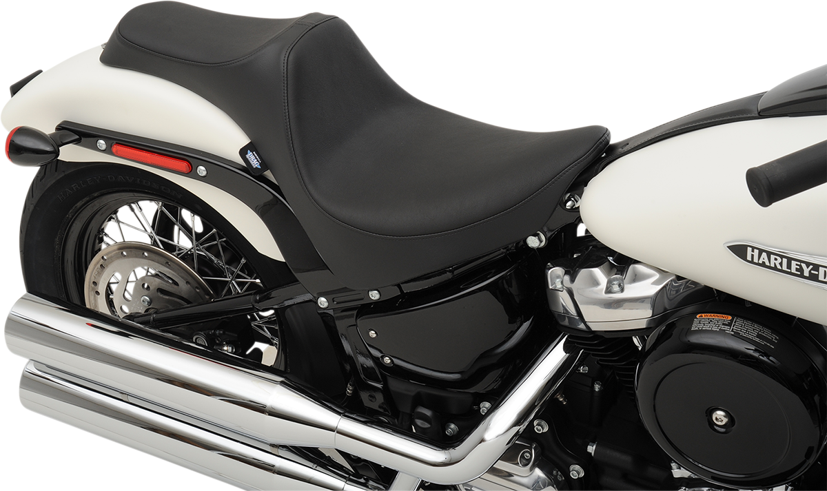 Drag Specialties Predator III Seat Smooth 0802-1144