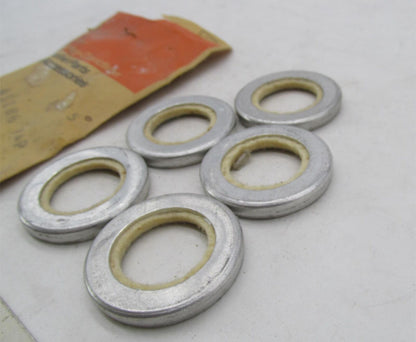 Lot of 5 Harley-Davidson Genuine NOS Aermacchi Rear Wheel Hub Seals 41186-74P