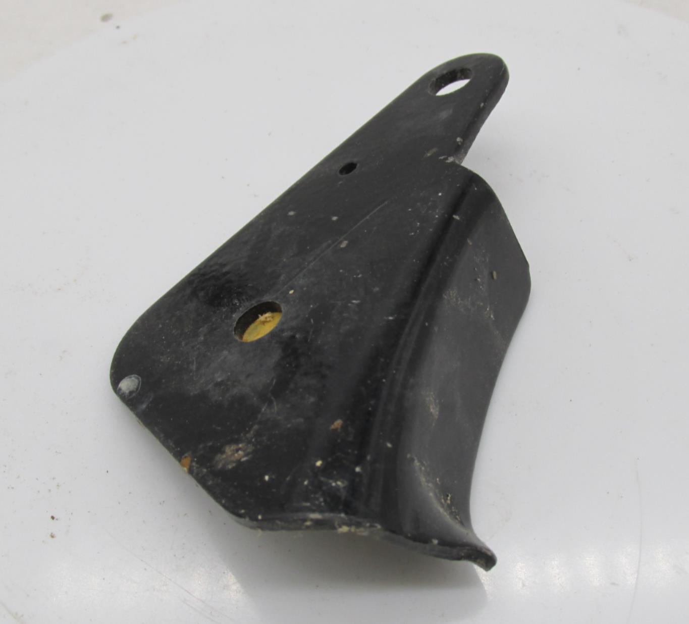 Harley Davidson Genuine NOS Black Upper Left Engine Mounting Plate 16264-68P