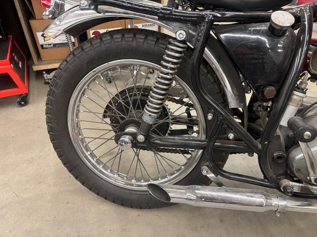 1966 BSA A65