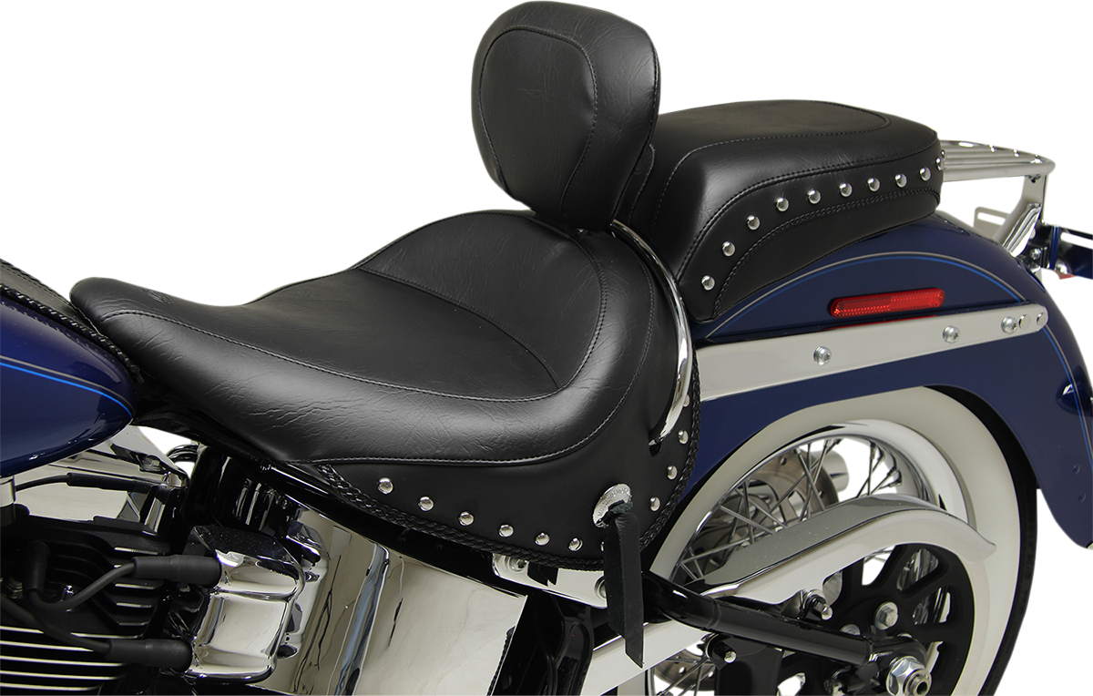Mustang Wide Solo Seats with Removable Backrest and Rear Seats 76235