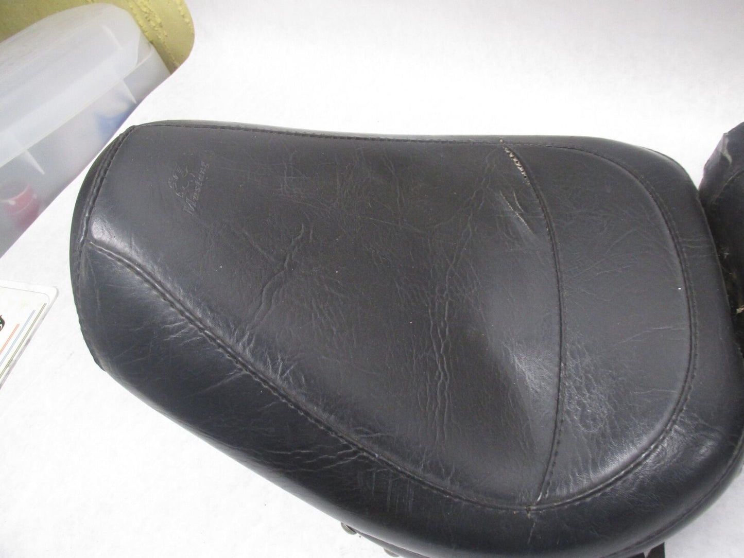 Harley Davidson Vintage Ironhead Sportster XLH XLCH Mustang Studded Seat Seat