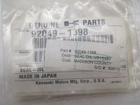 Lot of 2 Kawasaki Genuine NOS Vulcan 900 Oil Seals 92049-1398