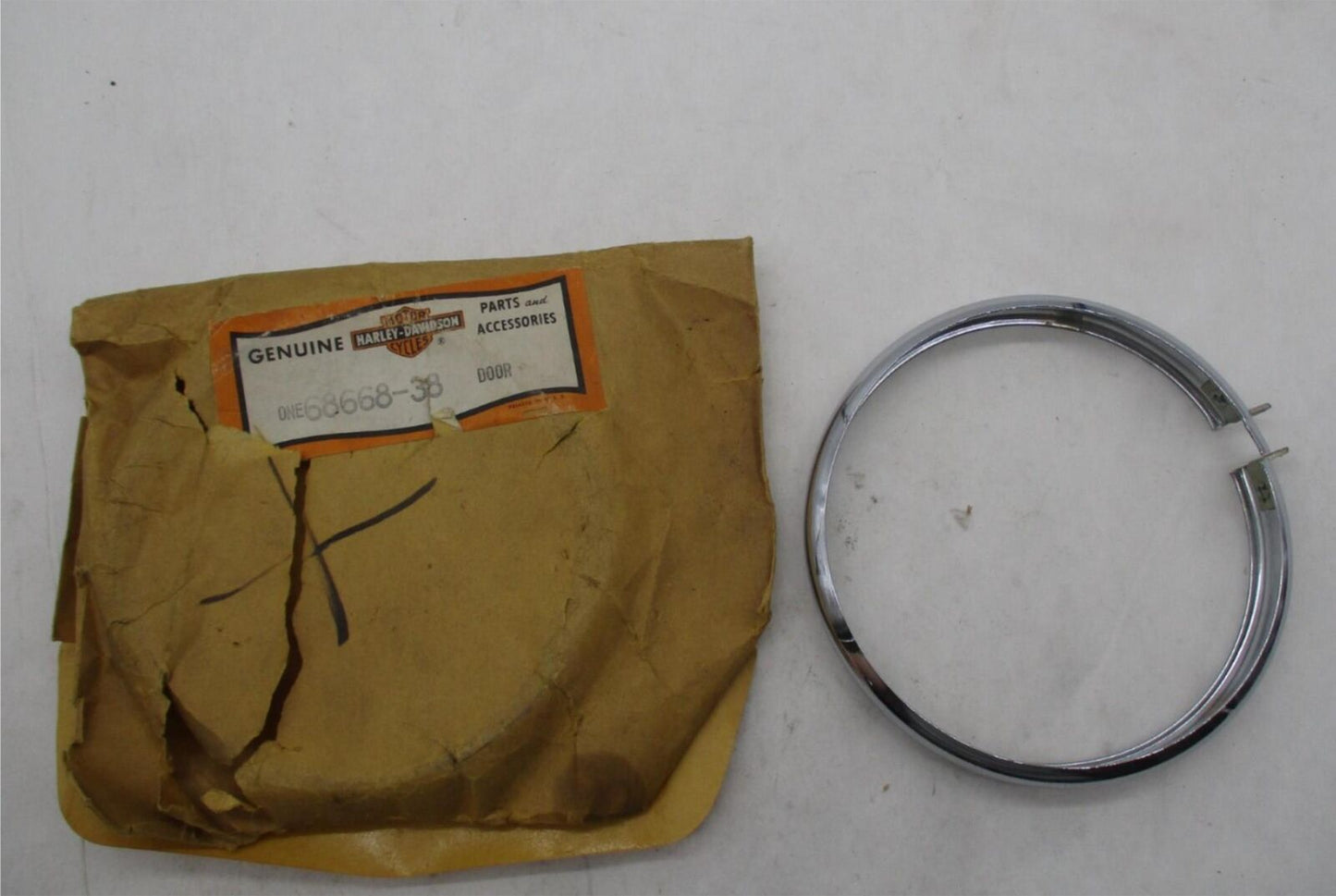 Harley Davidson Genuine NOS Knucklehead Spot Passing Lamp Trim Ring 68668-38