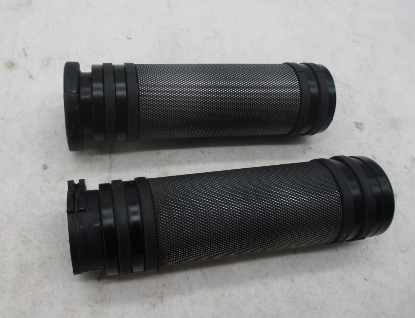 Pair of Harley Davidson Black Knurled Metal Handlebar Grips Missing Endcap