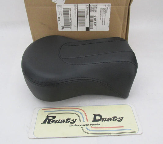 Harley-Davidson Genuine NOS Sundowner Black Passenger Seat FLHC FLHCS 52400168