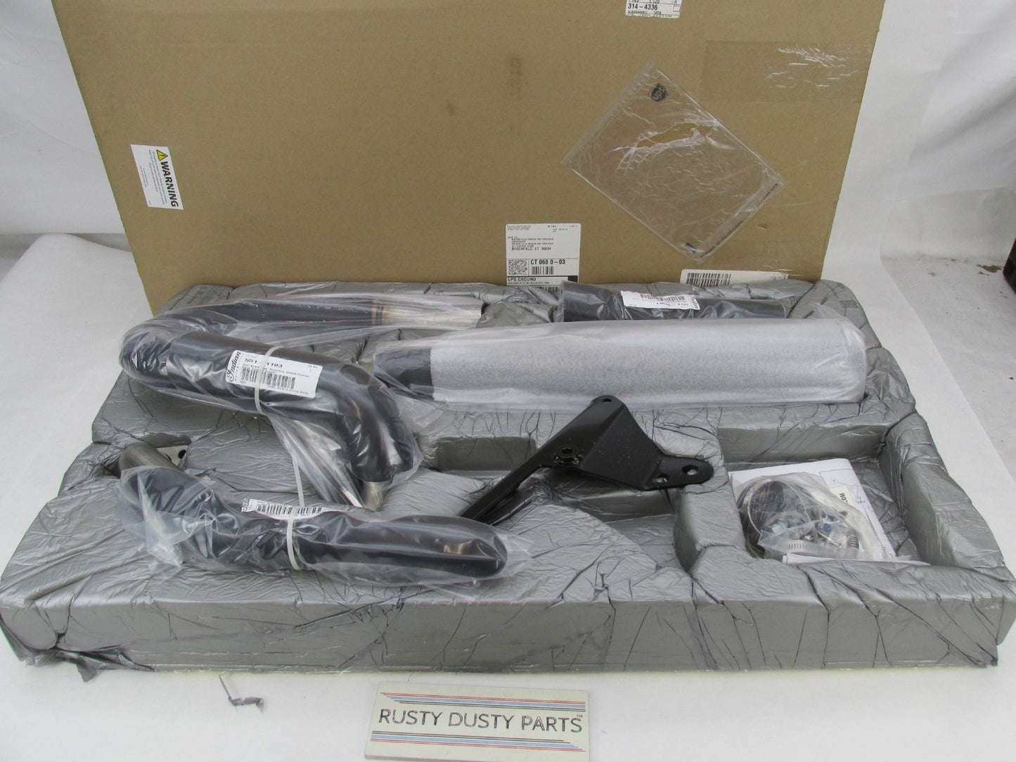 Indian Genuine OEM NOS Complete 2 into 1 Black Exhaust System 2884111-
