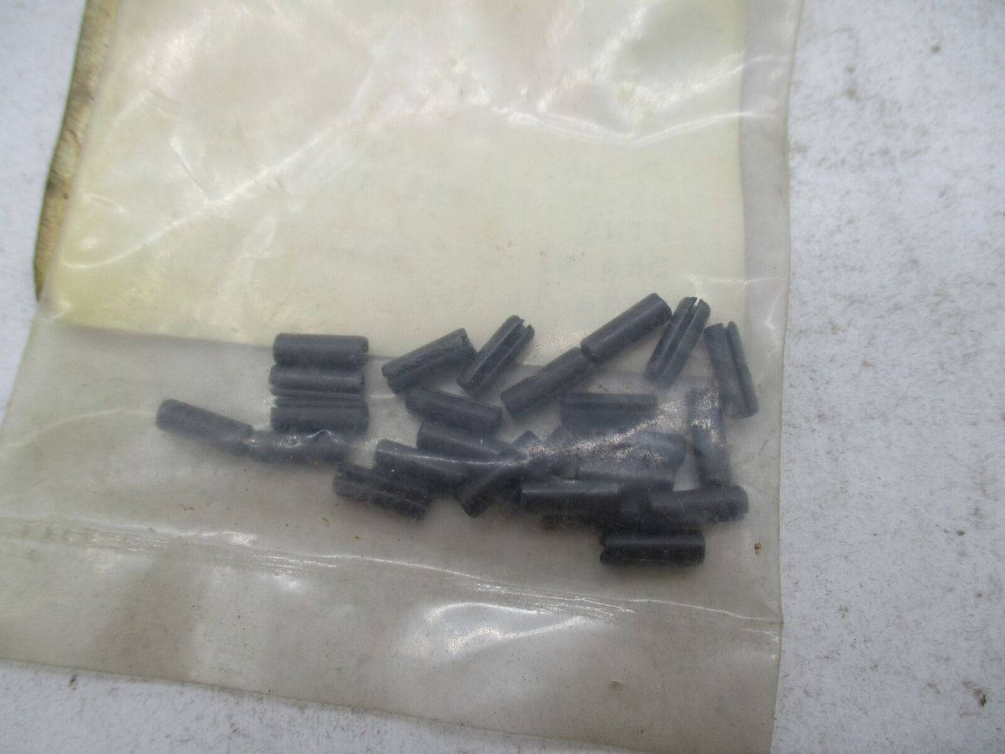 Lot of 20 Harley Davidson V-Twin Starter Roll Pins 12-1174 334A