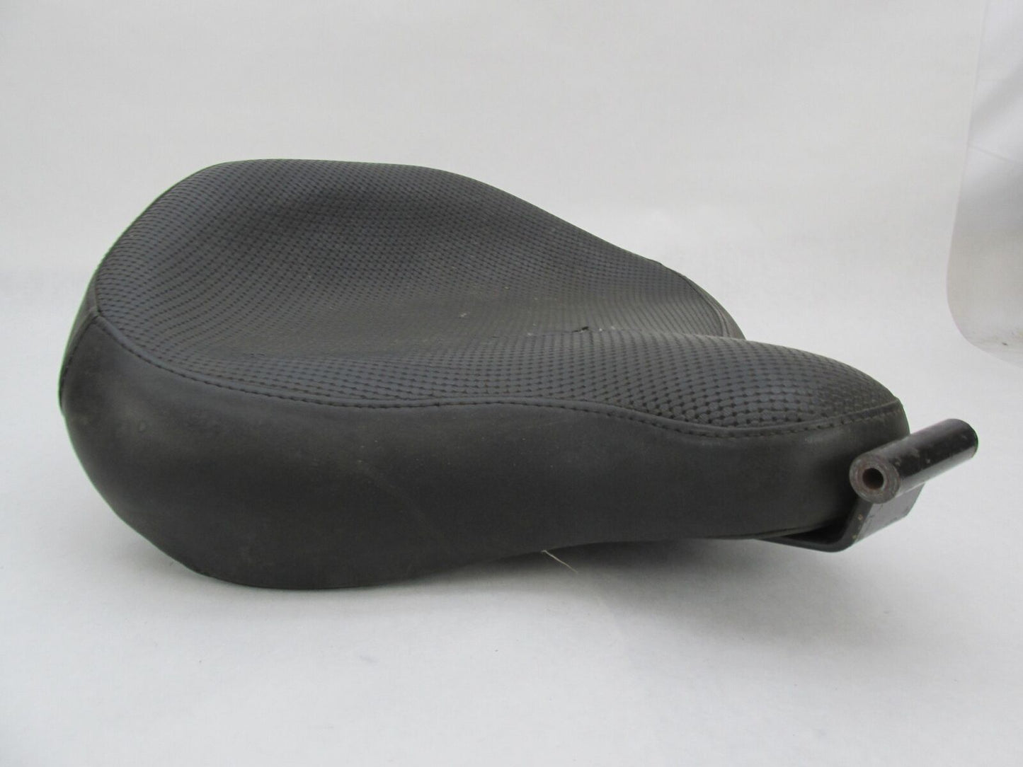 Harley-Davidson Genuine 1997-2008 FLHP Solo Seat w/ Bracket 52242-83