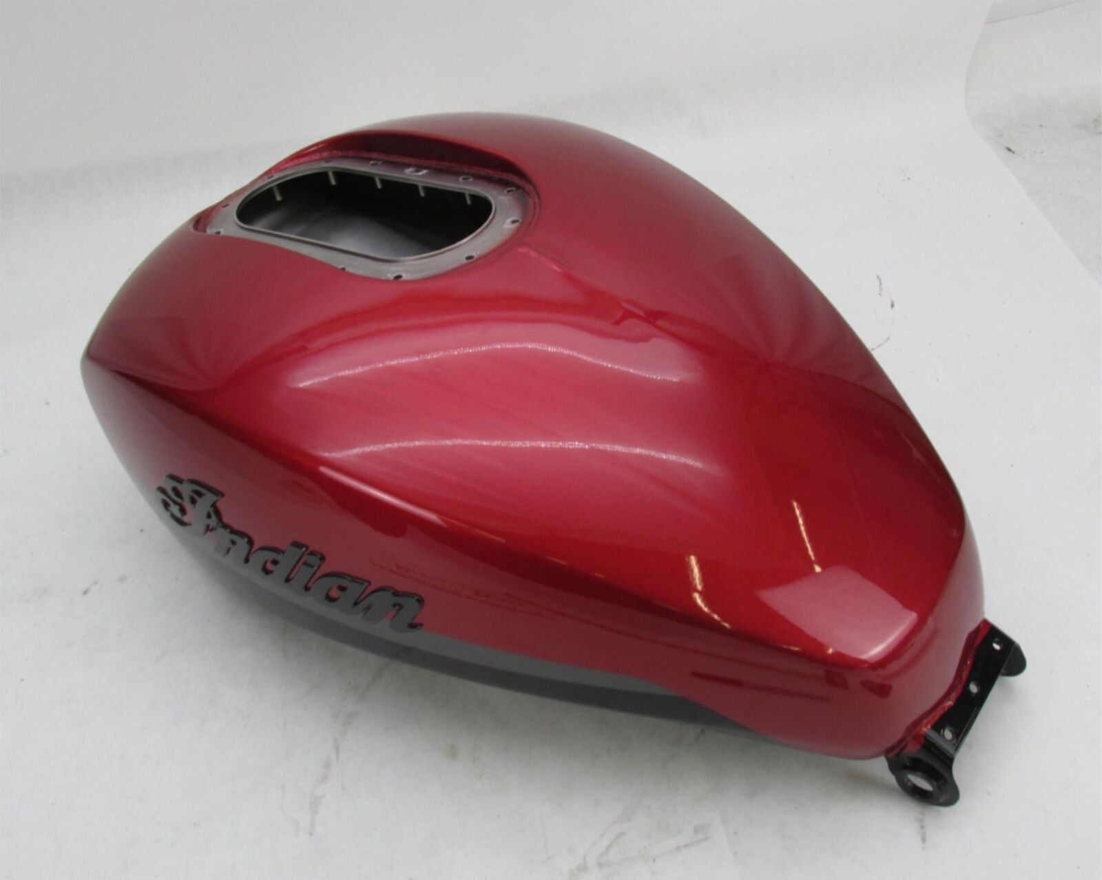 Indian Fuel Gas Tank Pursuit Dark Horse Ruby Metallic Onyx Black 1025429-2045 