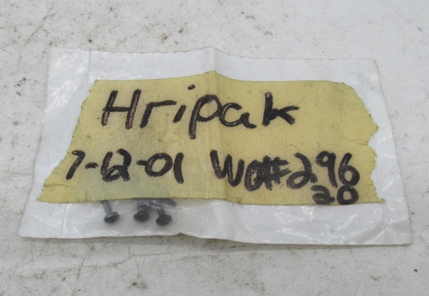 Pack of 5 Harley Buell Genuine NOS Turn Signal Lens Screws 68969-99Y