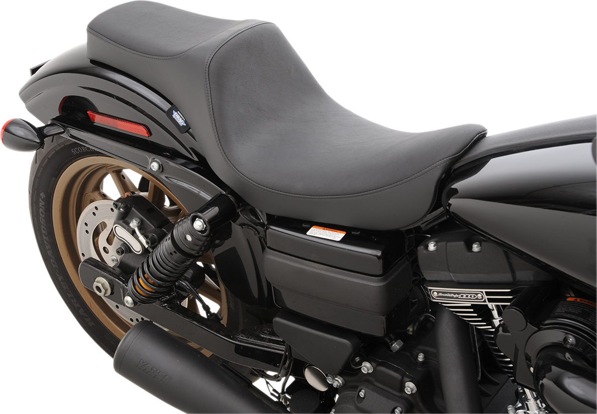 Drag Specialties Predator III Seat Smooth 0803-0601