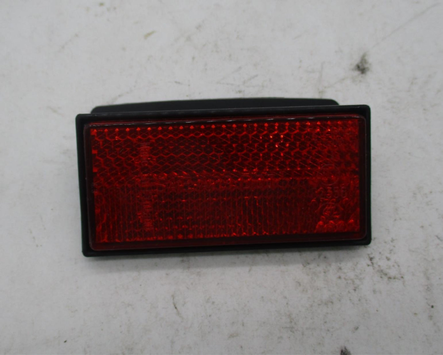 Harley Davidson Genuine Stock FXDB Rear Block Mount Reflector 67900128