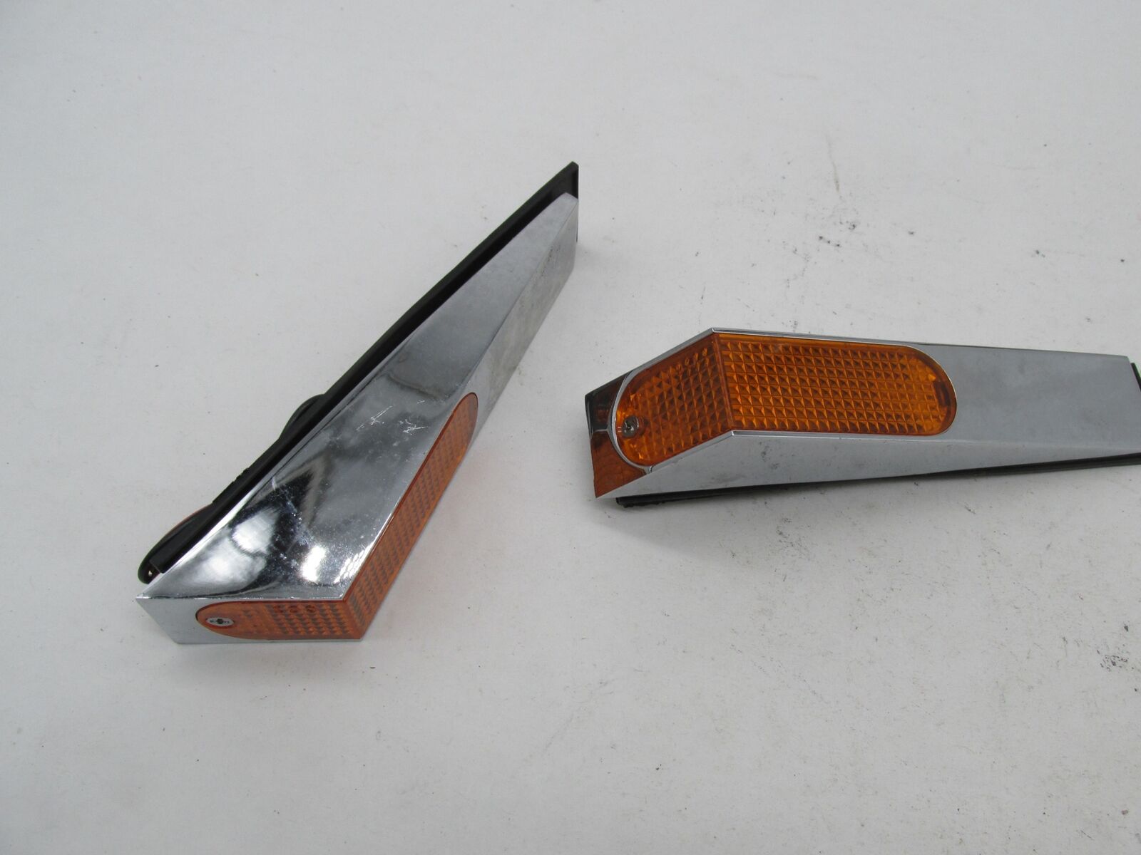 Harley Davidson Custom Chrome Fender Strut Marker Turn Signal Lights