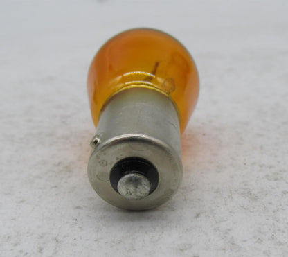 Harley Davidson Genuine NOS Amber Lens Rear Turn Signal Light Bulb 69330-02