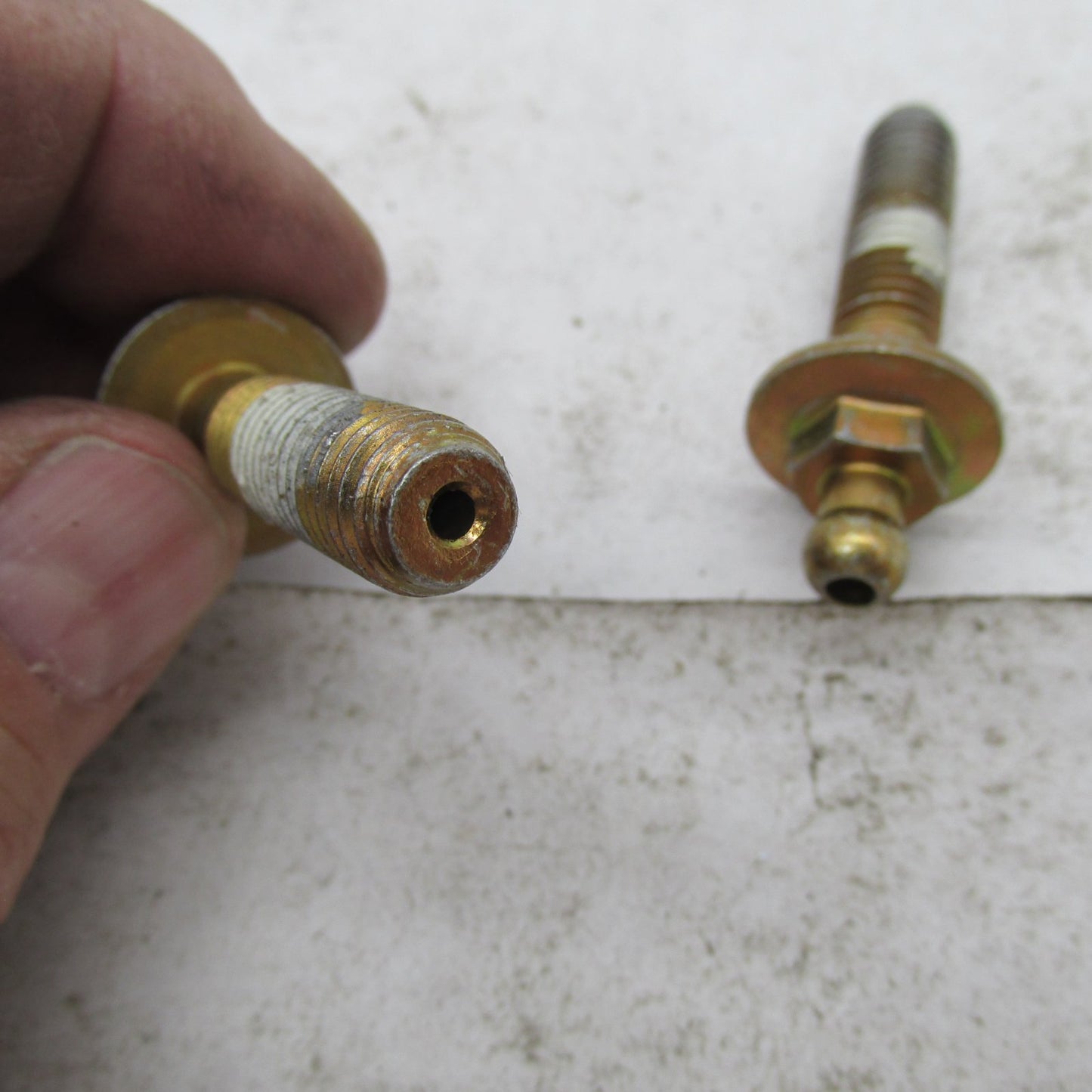Lot of 2 Harley Davidson OEM Air Cleaner Breather Bolts 29465-08A