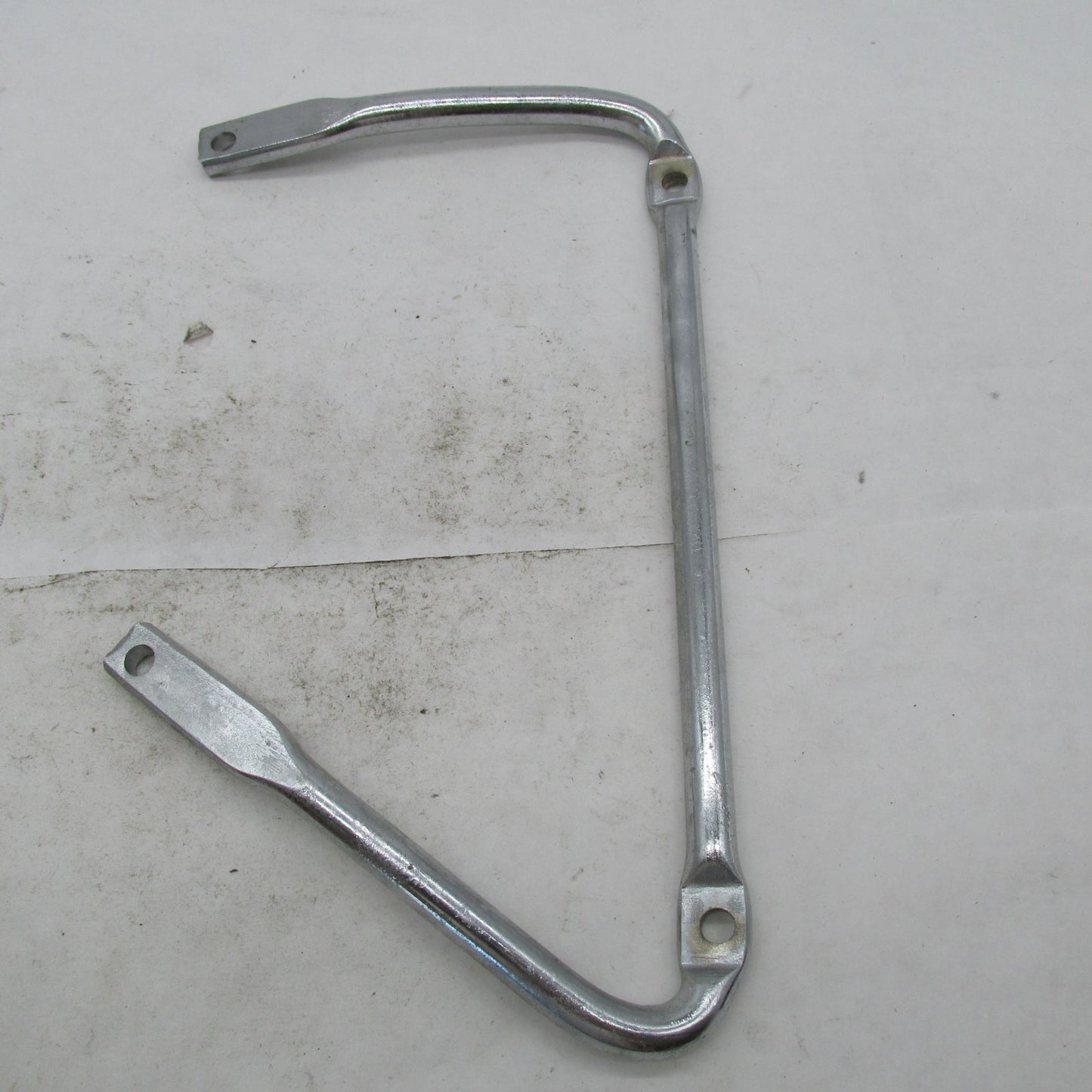 Harley Davidson NOS Left Side Luggage Saddlebag Brace Bracket 53417-65