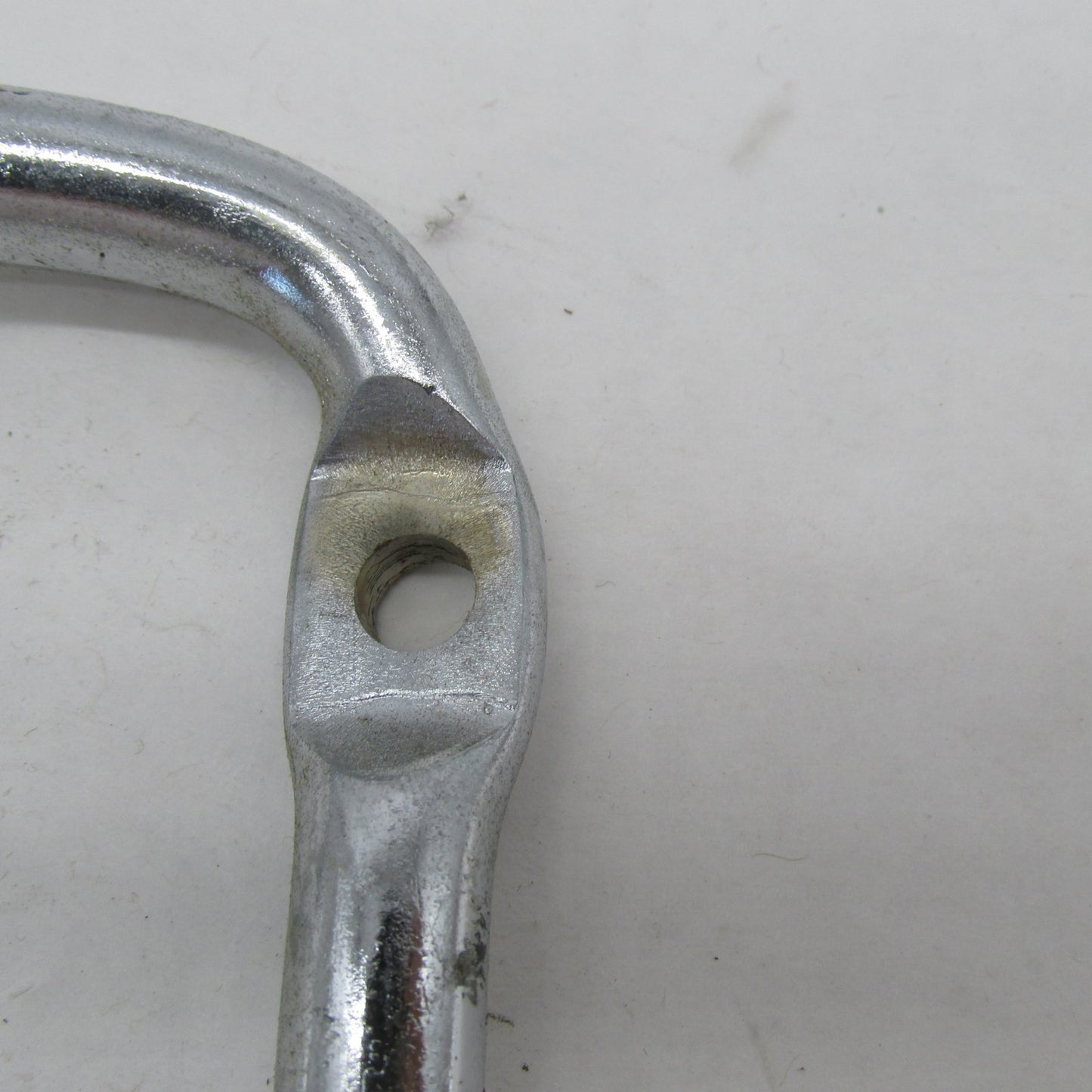 Harley Davidson NOS Left Side Luggage Saddlebag Brace Bracket 53417-65