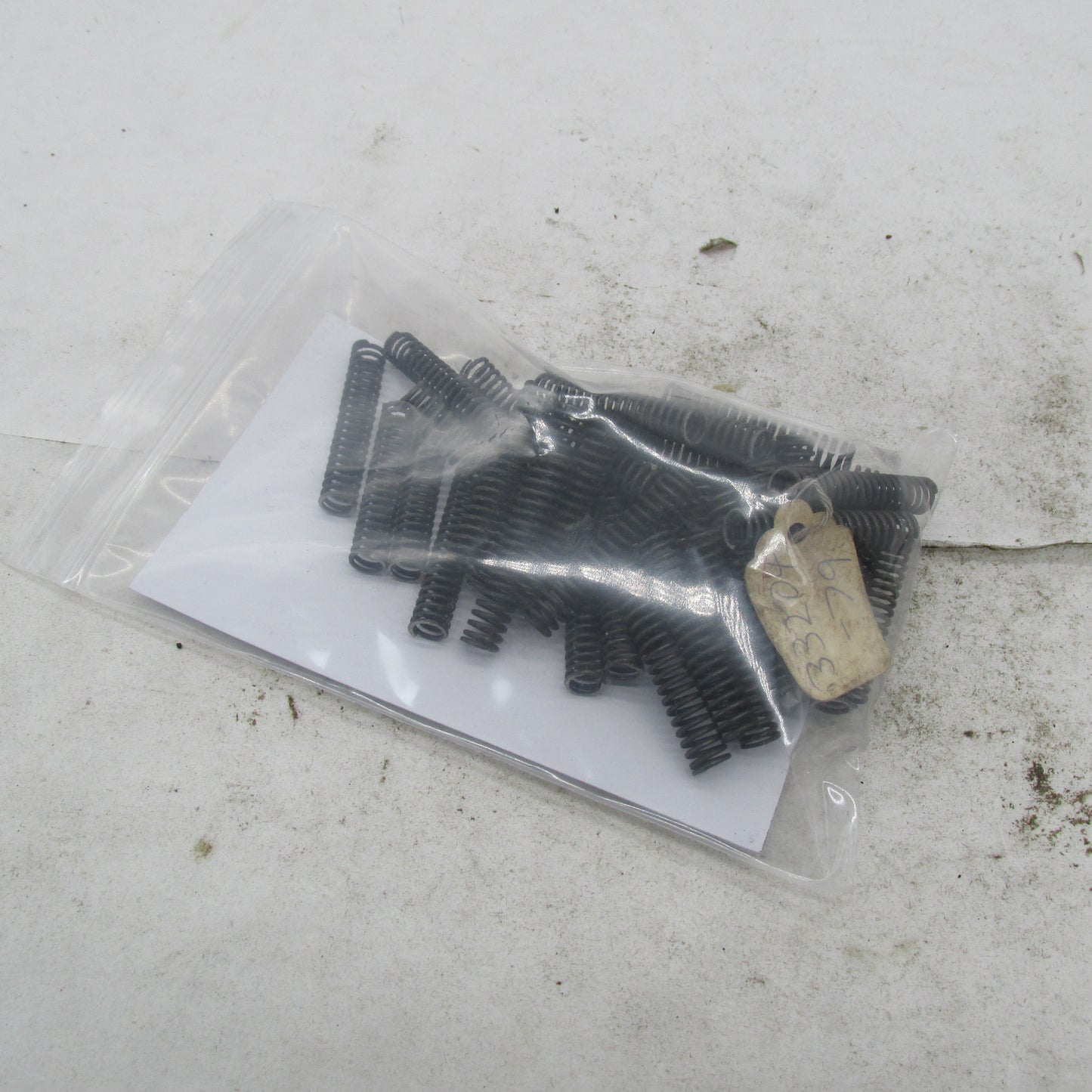 Lot of 39 Harley-Davidson OEM NOS Shifter Cam Follower Springs 33204-7