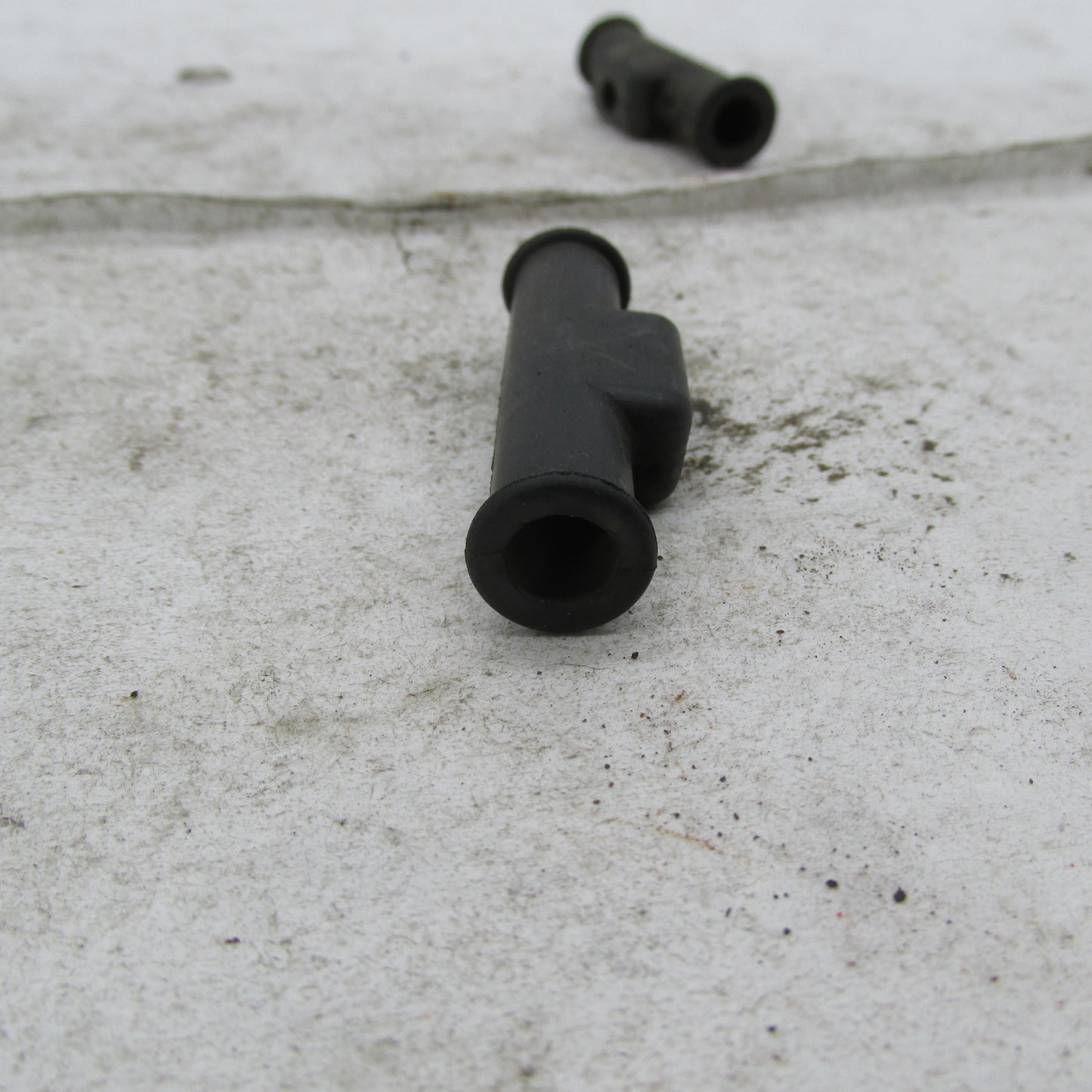 Lot of 2 Harley-Davidson OEM NOS K-Model Sportster Cable Oiler Boots 3