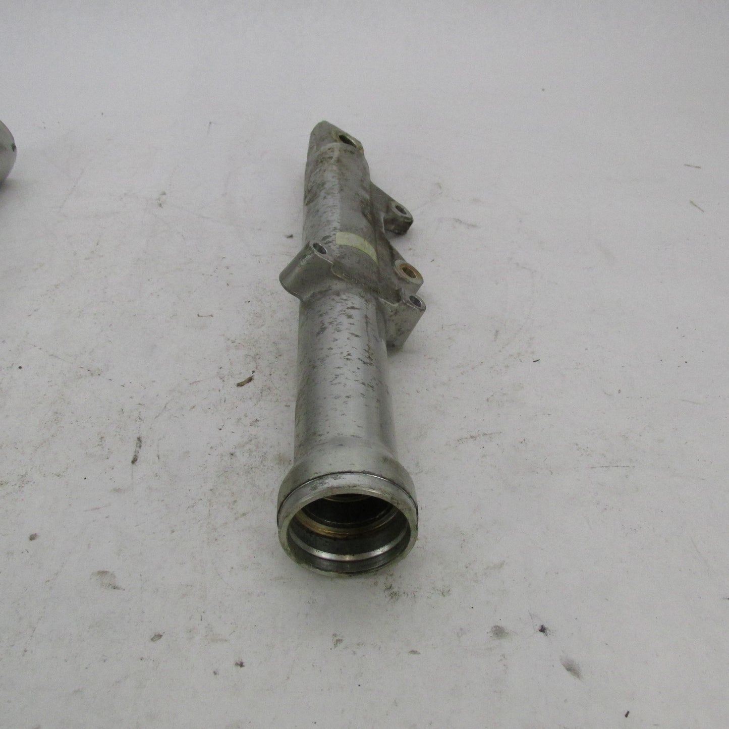Pair of Harley Davidson OEM 39mm Front Fork Slider Legs 45900-88 45901
