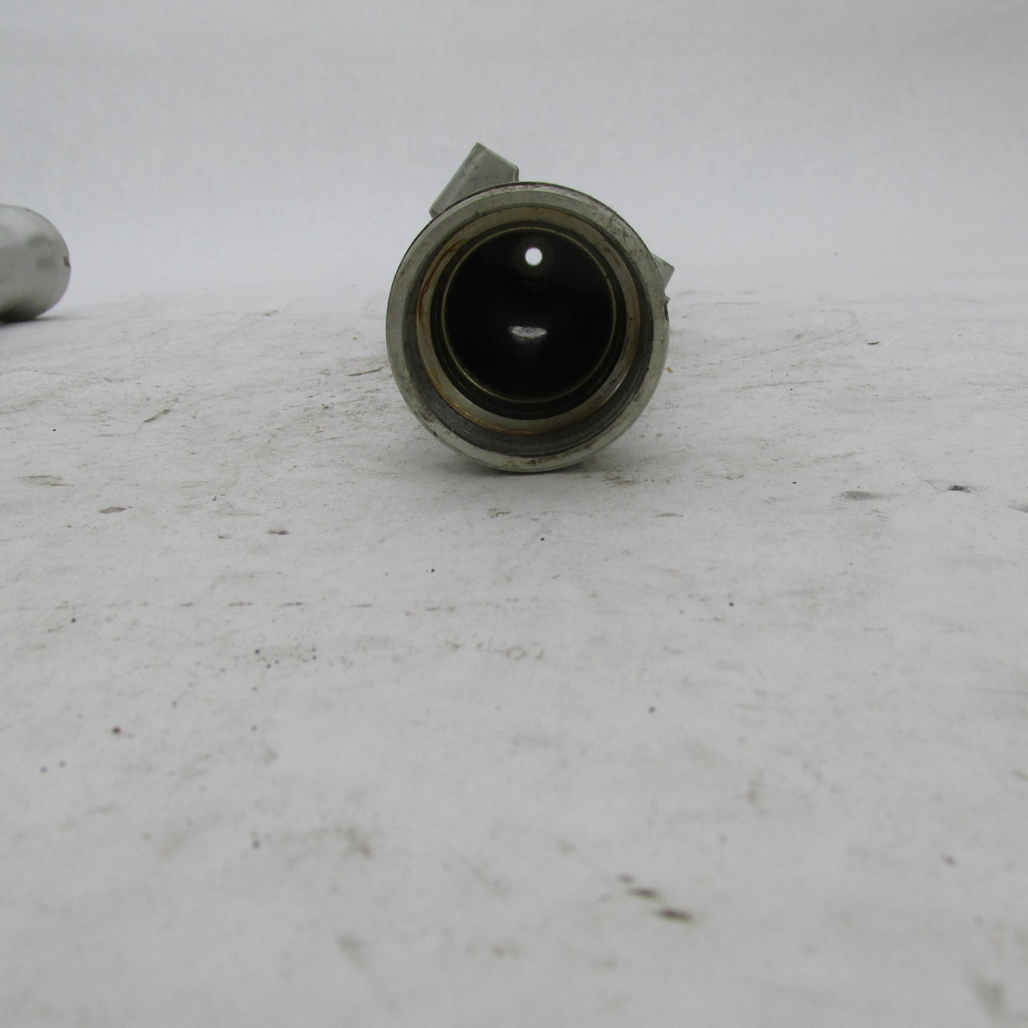 Pair of Harley Davidson OEM 39mm Front Fork Slider Legs 45900-88 45901