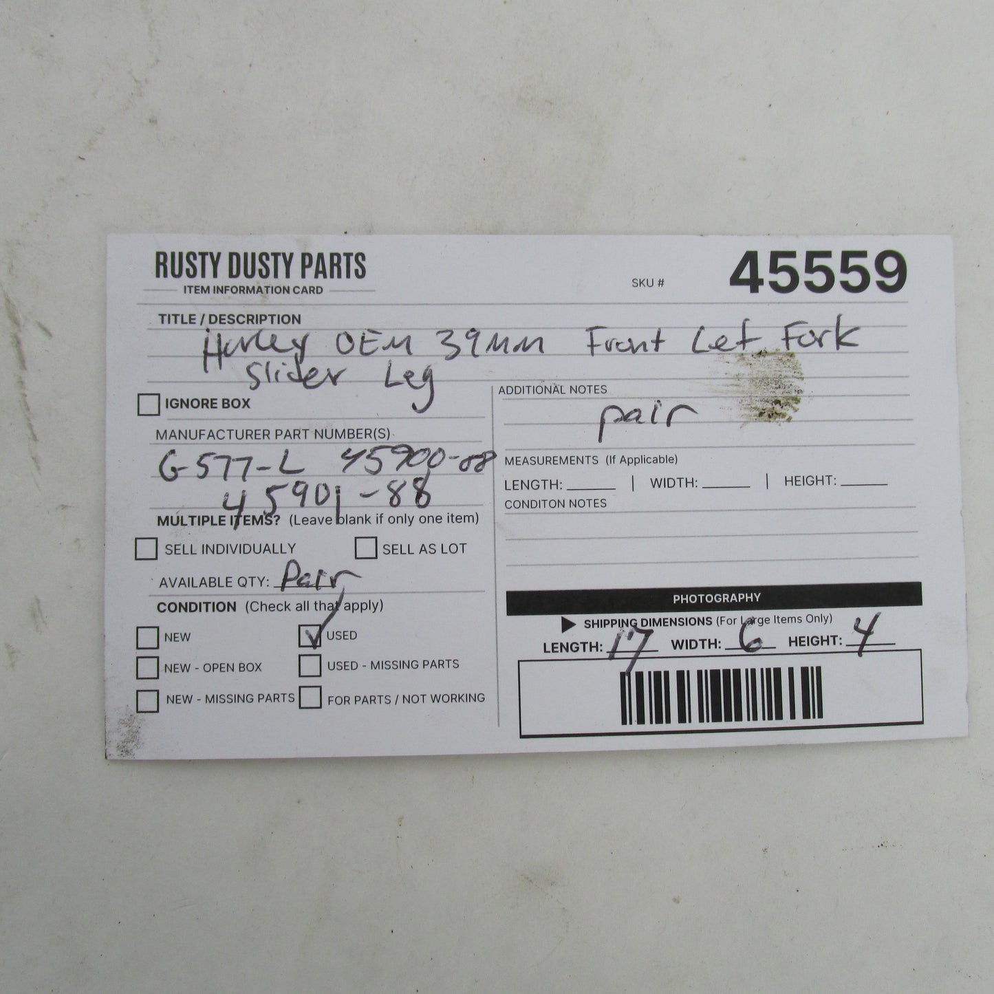 Pair of Harley Davidson OEM 39mm Front Fork Slider Legs 45900-88 45901