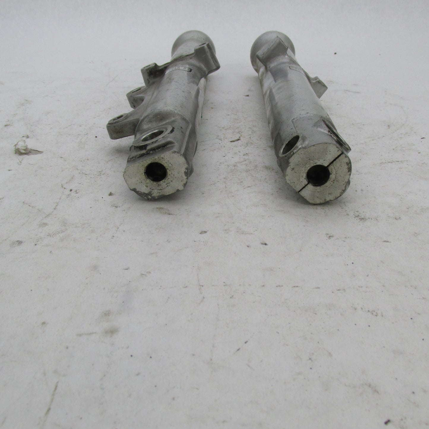 Pair of Harley Davidson OEM 39mm Front Fork Assy. Dyna 88-99 45919-87