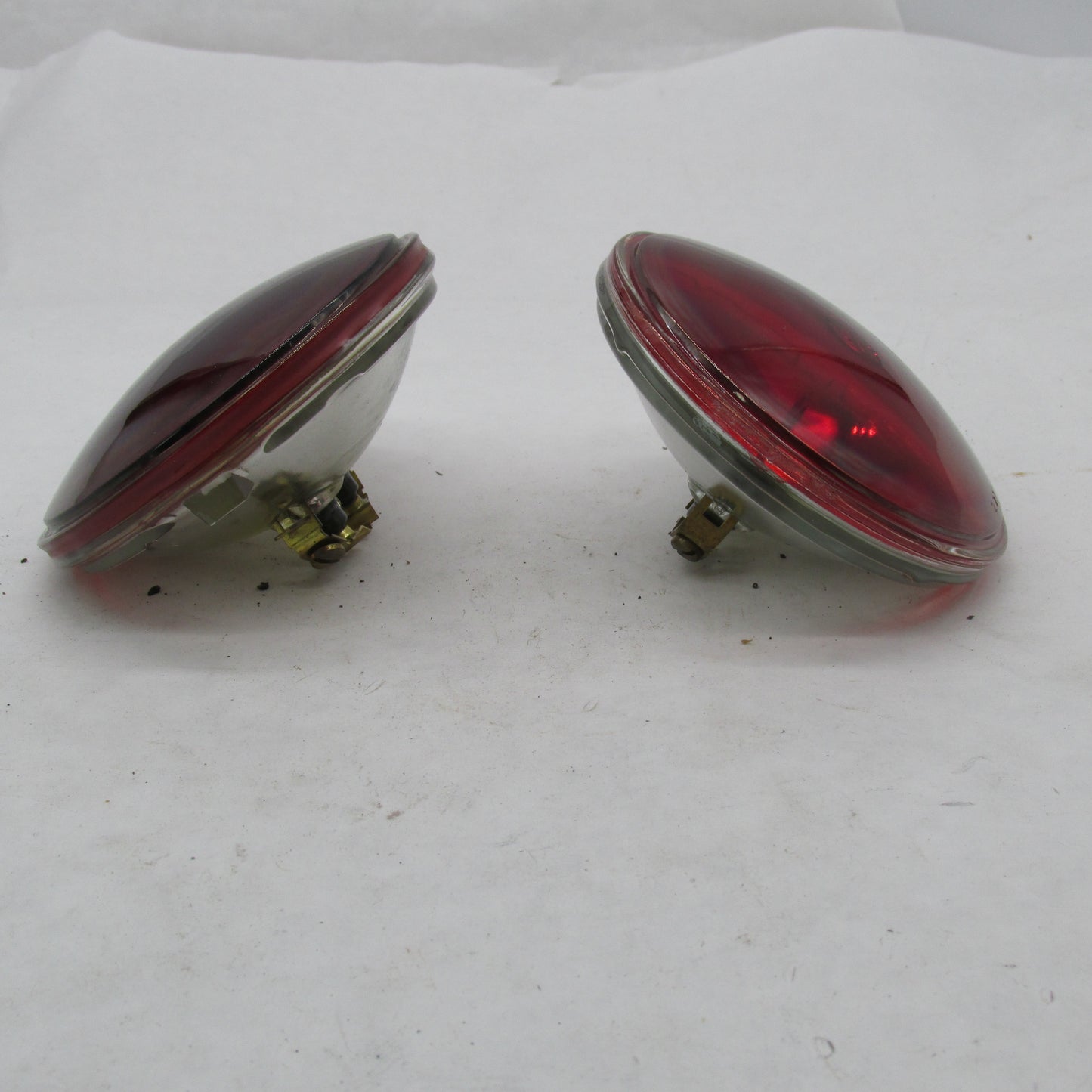 Pair of Harley Davidson Genuine NOS Red Sealed Pursuit Lamps Set 6872