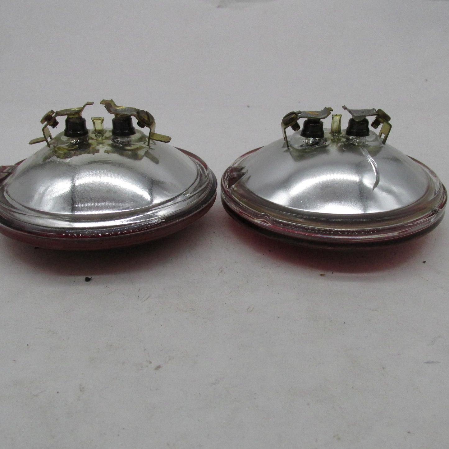 Pair of Harley Davidson Genuine NOS Red Sealed Pursuit Lamps Set 6872