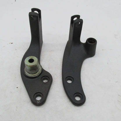 Pair of Harley Davidson OEM Stock Dyna Footrest Brackets 42481-92 3369