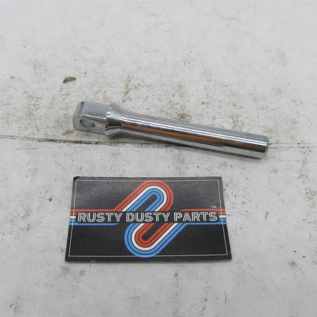 Harley Davidson OEM Footpeg Mount Mongoose 2006 DYNA CVO 50958-08