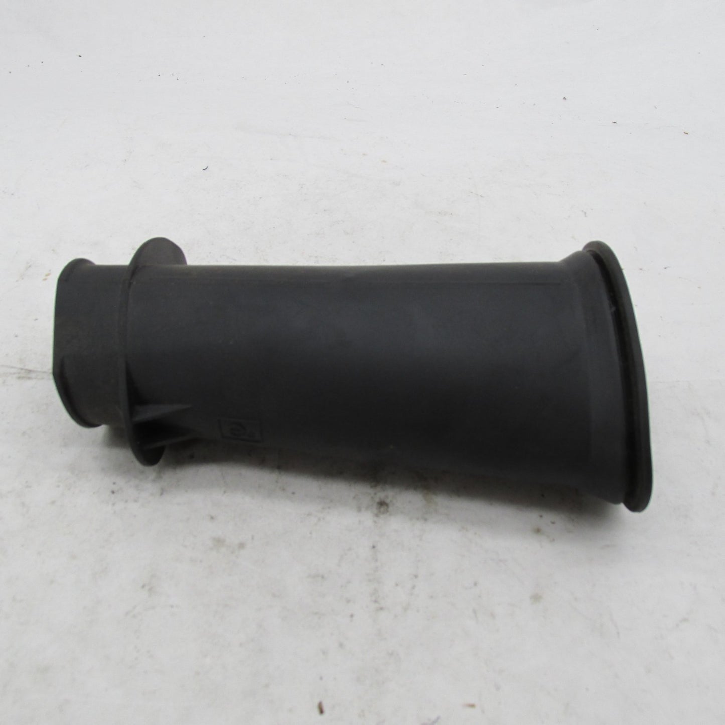 Buell OEM Air Cleaner Intake Snorkel Duct XB9 2003-2005 TB Models P085
