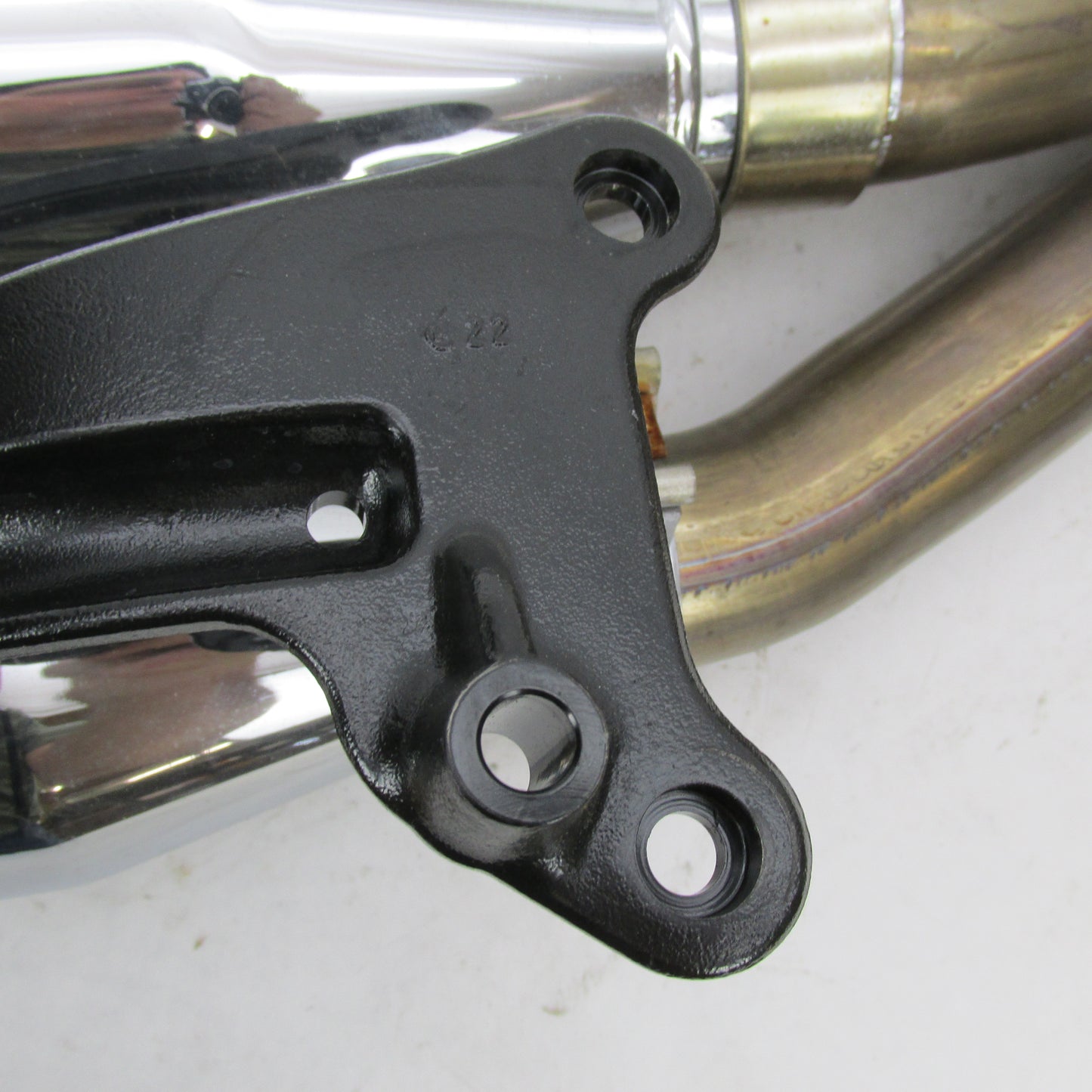 Harley Davidson OEM DYNA FXDF Fat Bob Stock Exhaust System 64705-08B 6