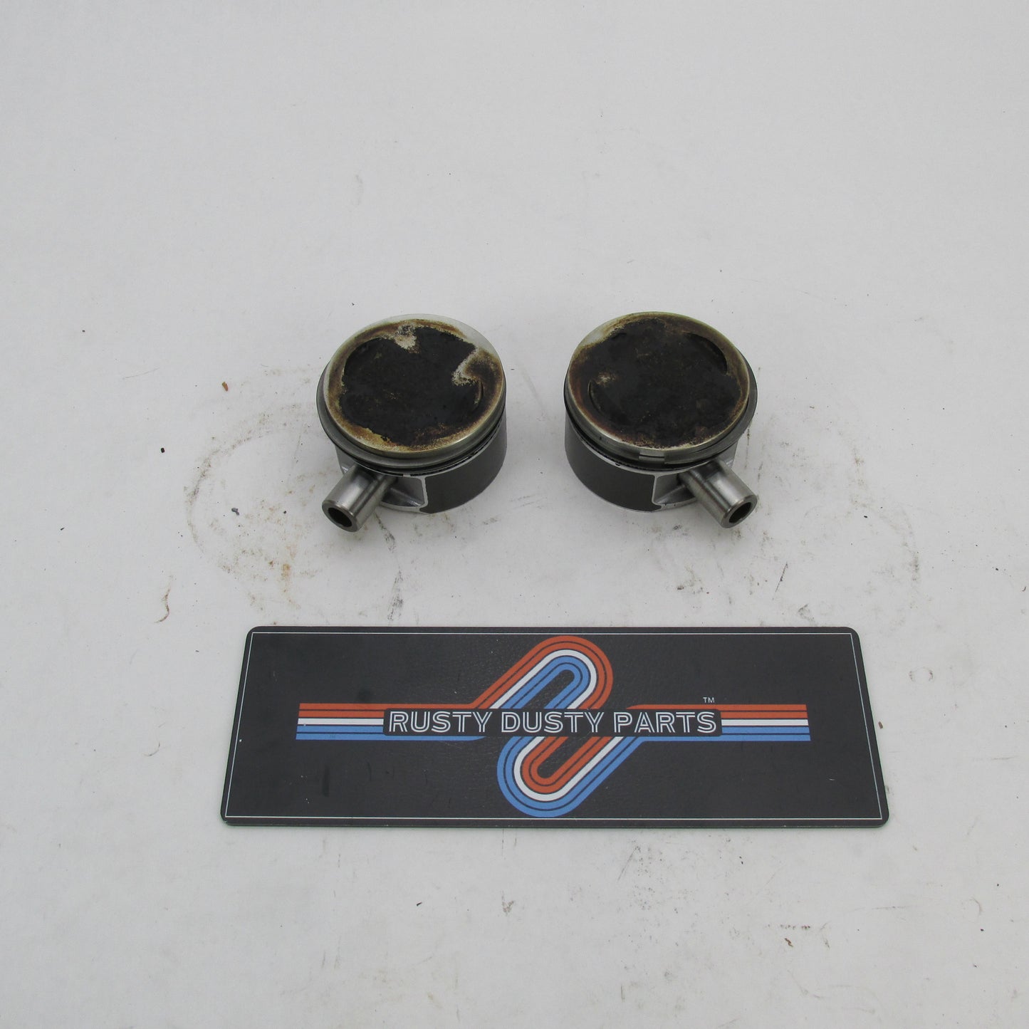 Pair of Harley OEM Stock 99-06 Twin Cam 88 Pistons w/ Wrist Pins 22095